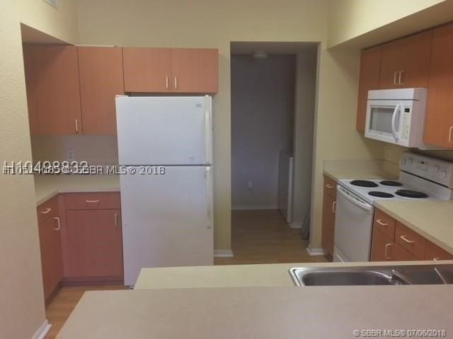 2305 Belmont Ln #2305 - Photo 4 of 11