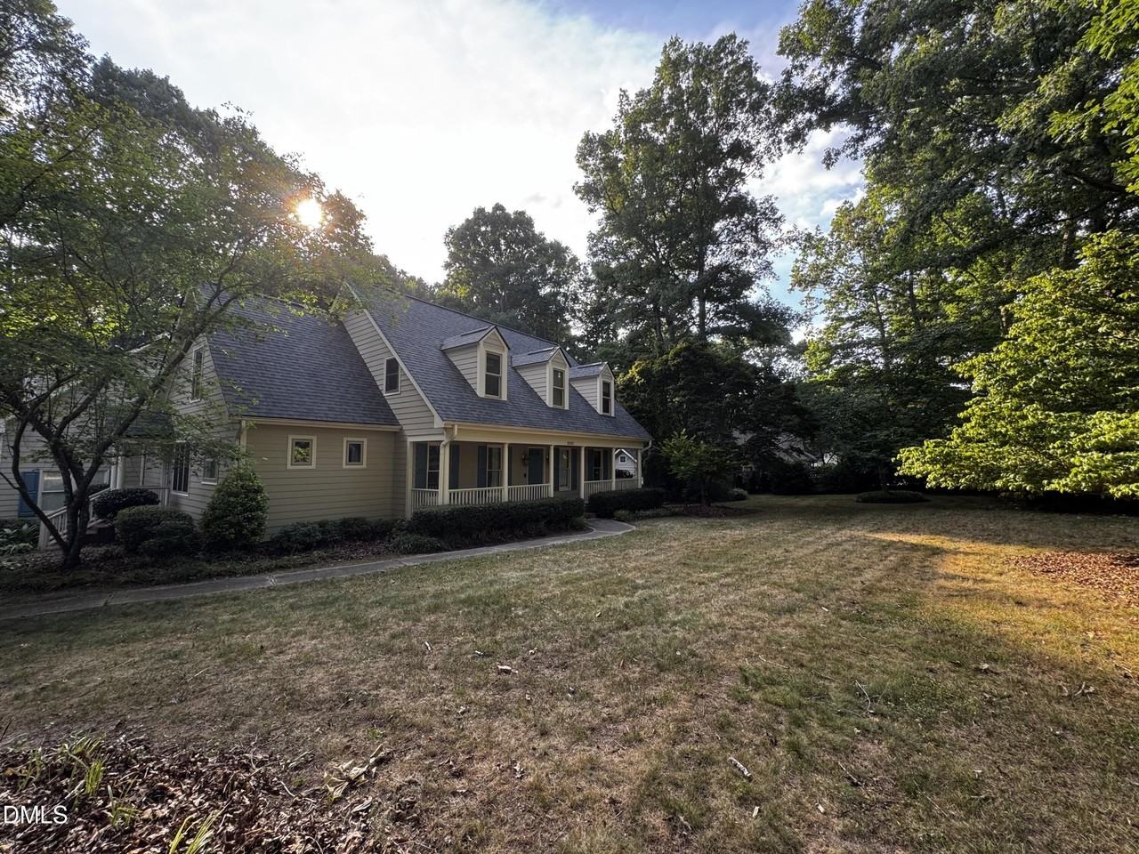 12001 Pembridge Ln - Photo 3 of 36