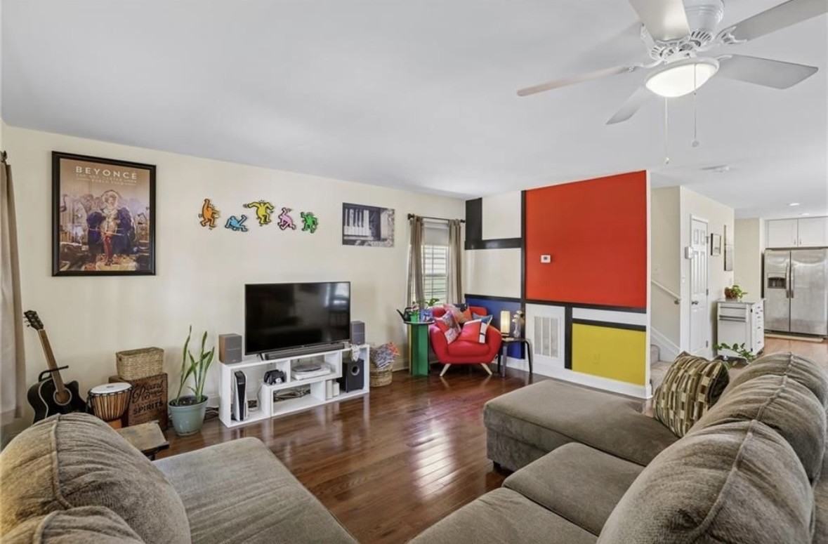 744 Garibaldi St Sw #NA - Photo 2 of 16