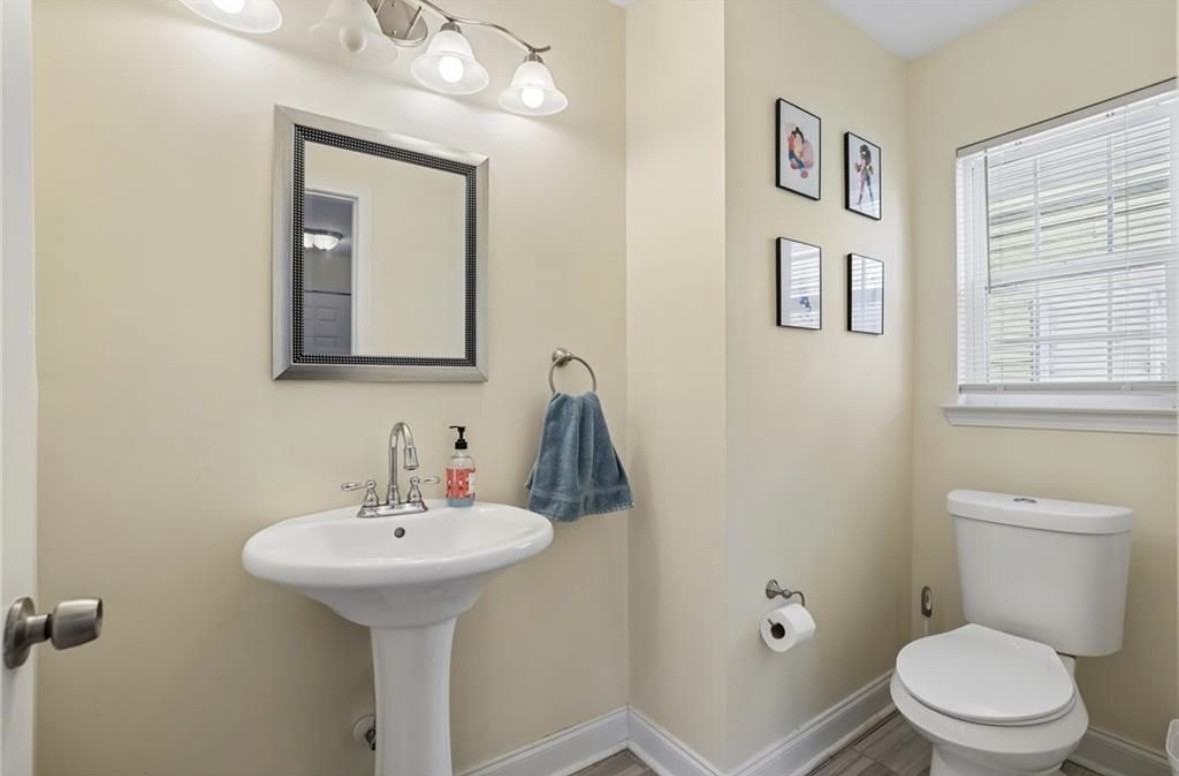 744 Garibaldi St Sw #NA - Photo 7 of 16