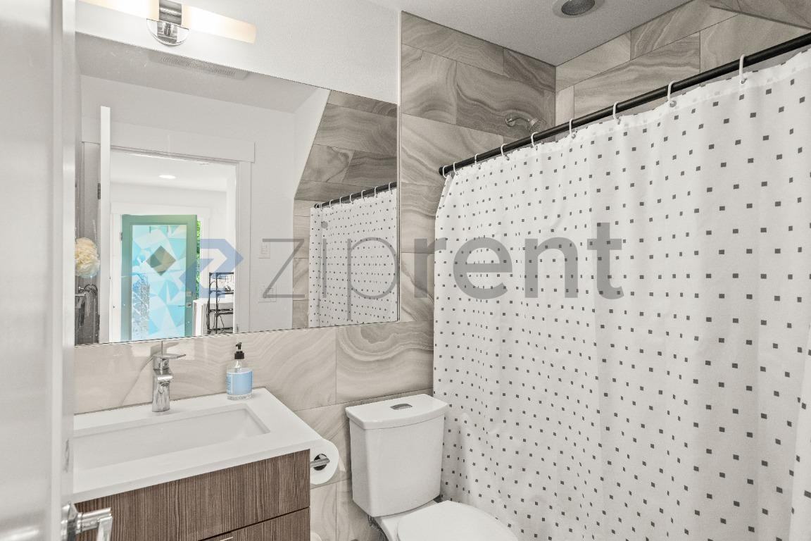9043 Mary Ave Nw #B - Photo 6 of 18
