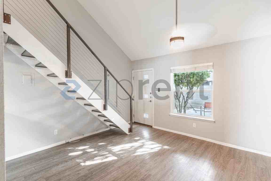 3450 Willowrun Dr #D - Photo 4 of 17