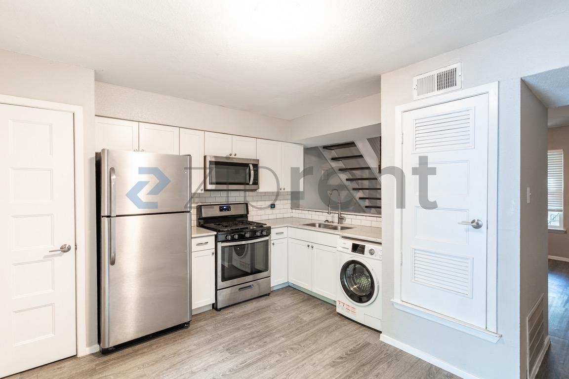 3450 Willowrun Dr #D - Photo 7 of 17
