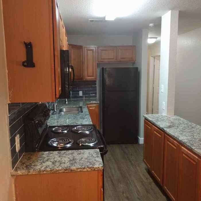 2702 Little Valley Cv #B - Photo 2 of 11