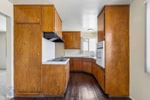 featured image of 1010 Larch St