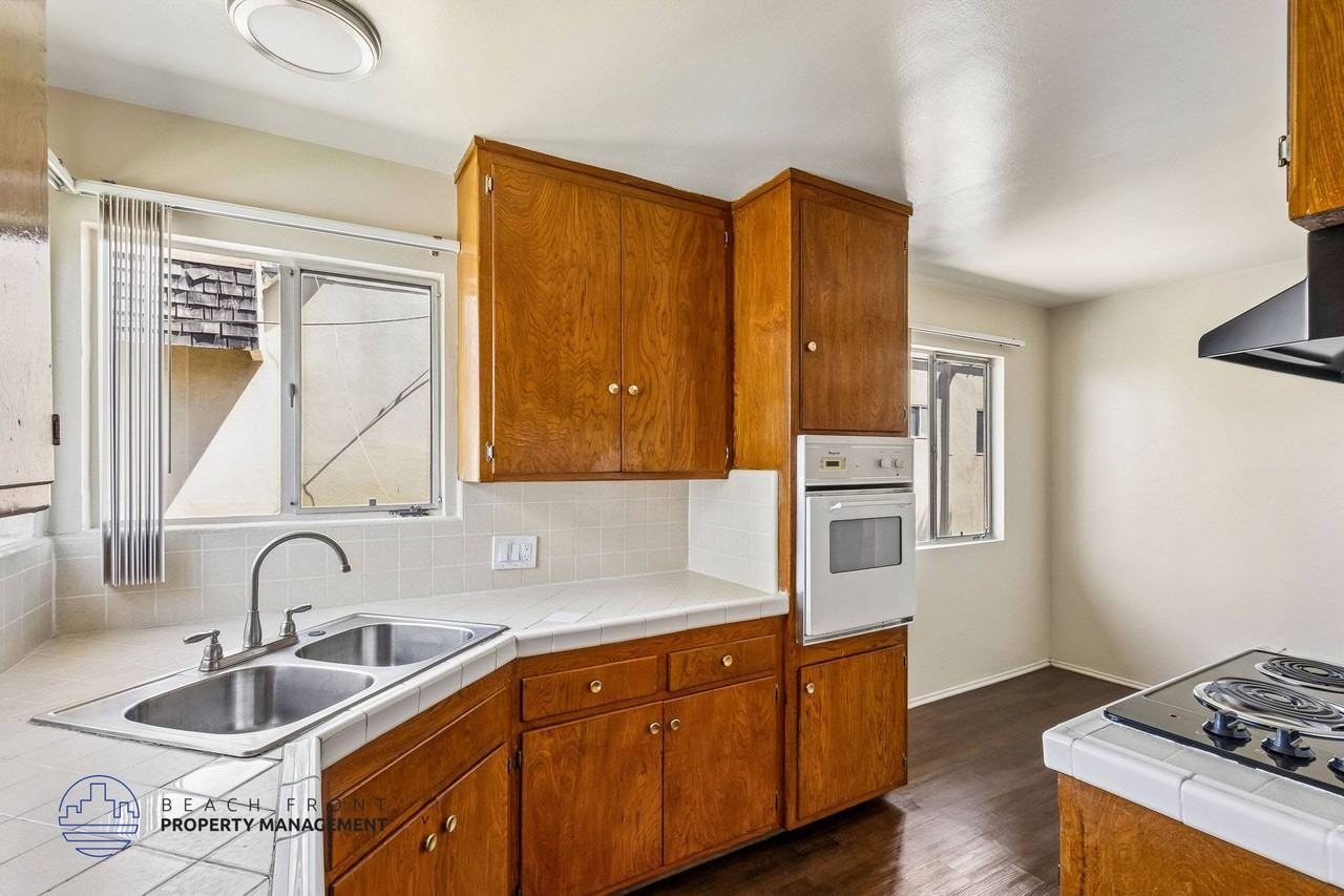 1010 Larch St. - Photo 6 of 22