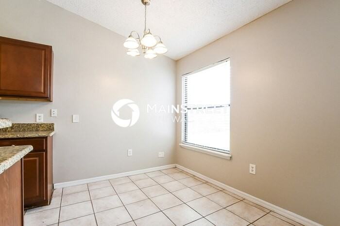2348 Ainsworth Ave - Photo 7 of 17