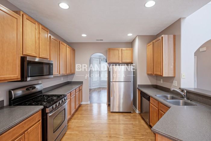 725 Terrace Trl - Photo 7 of 24