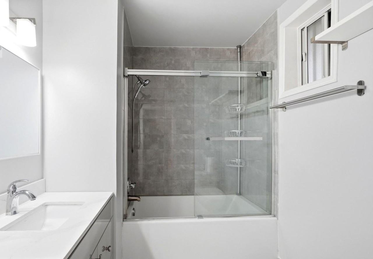 356 Hunter Street East #11 - Photo 3 of 9