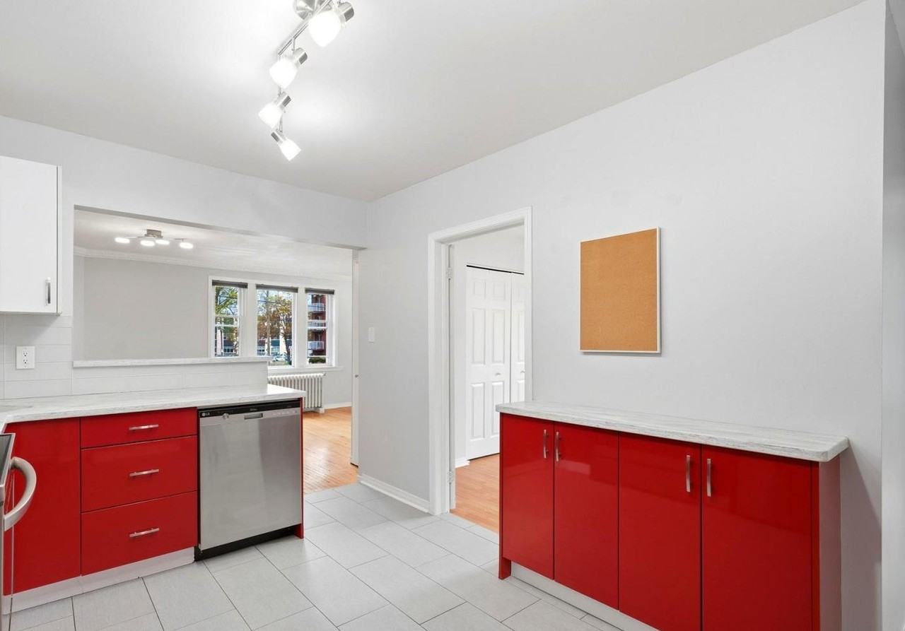356 Hunter Street East #11 - Photo 2 of 9