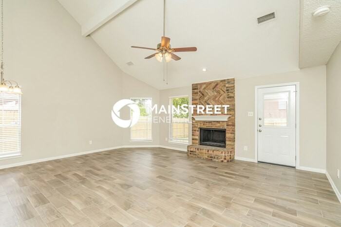 320 Trees Dr - Photo 3 of 18