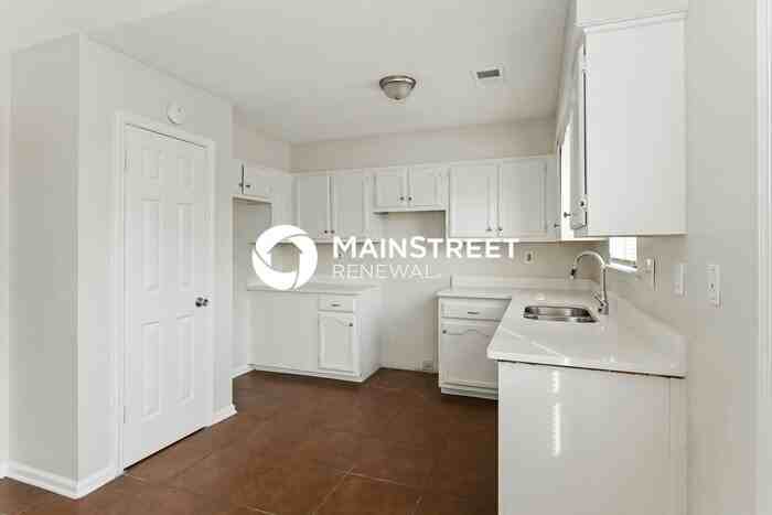 6022 Chandeleur Dr - Photo 4 of 12