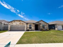 featured image of 8511 Glade Dr