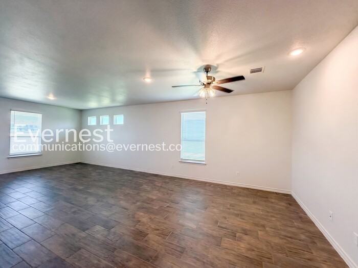8511 Glade Dr - Photo 7 of 28