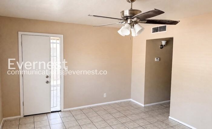 447 N Drew St E - Photo 6 of 16