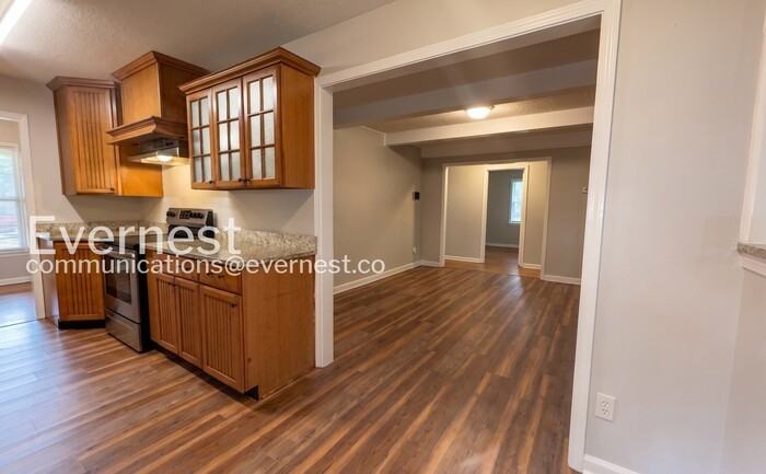 8474 Charleston Dr - Photo 6 of 23