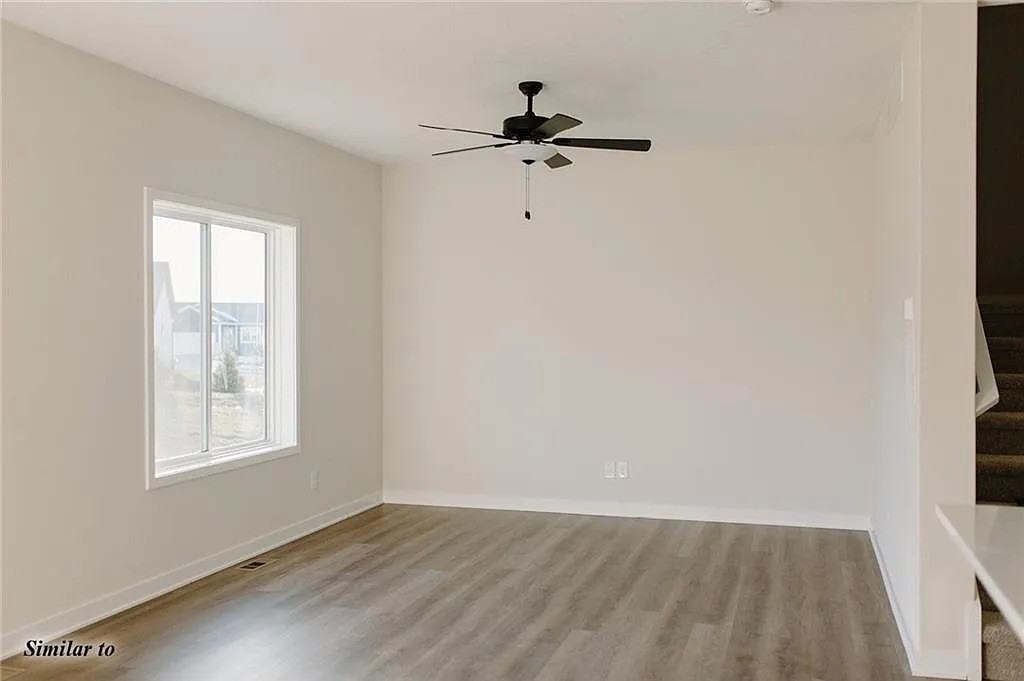 1236 E 28th St #1230 - Photo 4 of 9