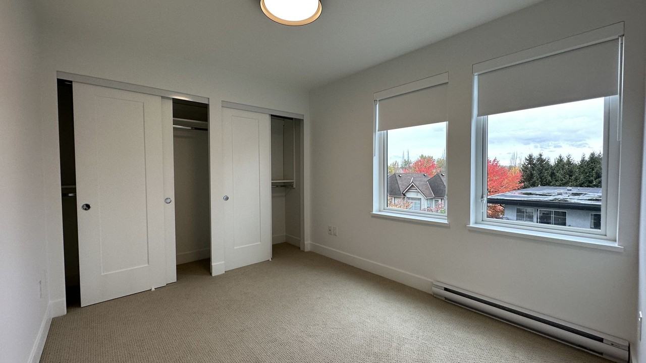 1000 Laval Square - Photo 4 of 17