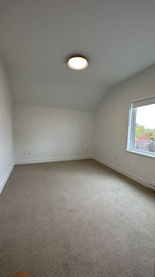 1000 Laval Square - Photo 6 of 17
