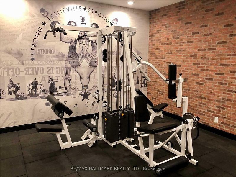 899 Queen Street East - Photo 11