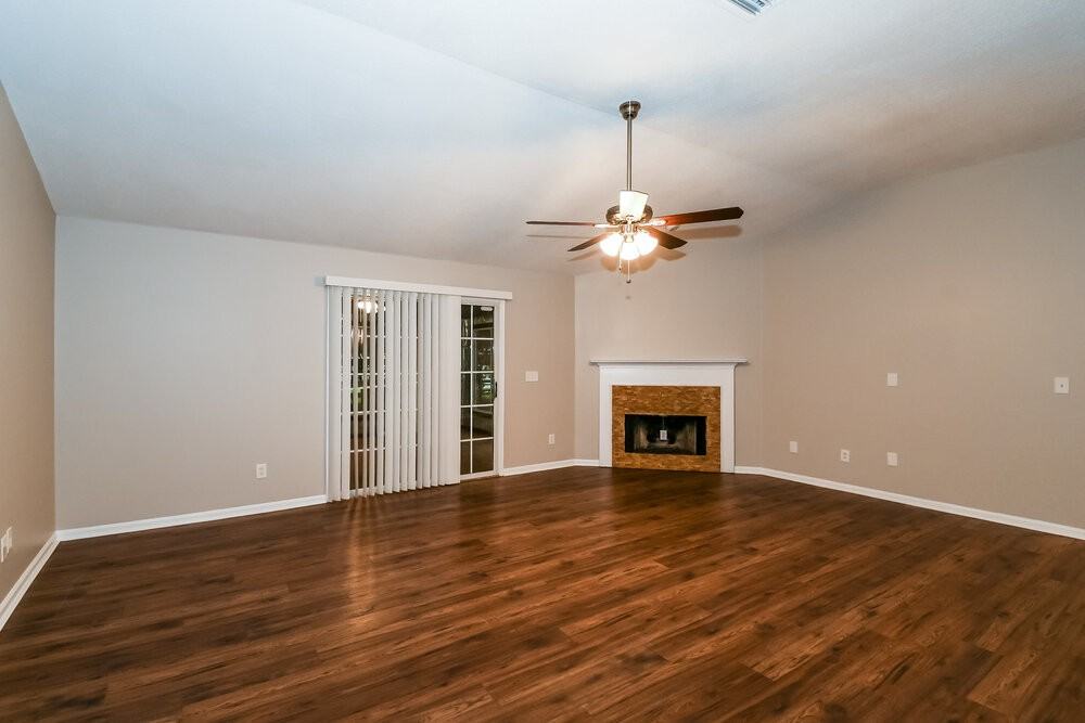 3701 Woodbriar Dr - Photo 3 of 16