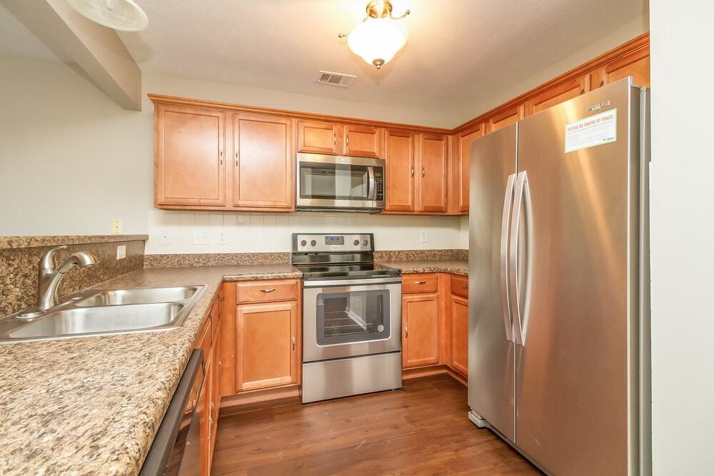 913 Harvest Grove Dr - Photo 7 of 18