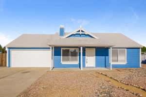 featured image of 5222 W Aster Dr