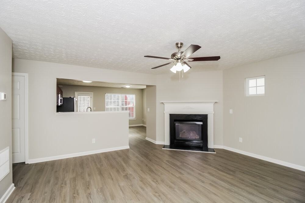 427 Topaz Dr - Photo 5 of 17