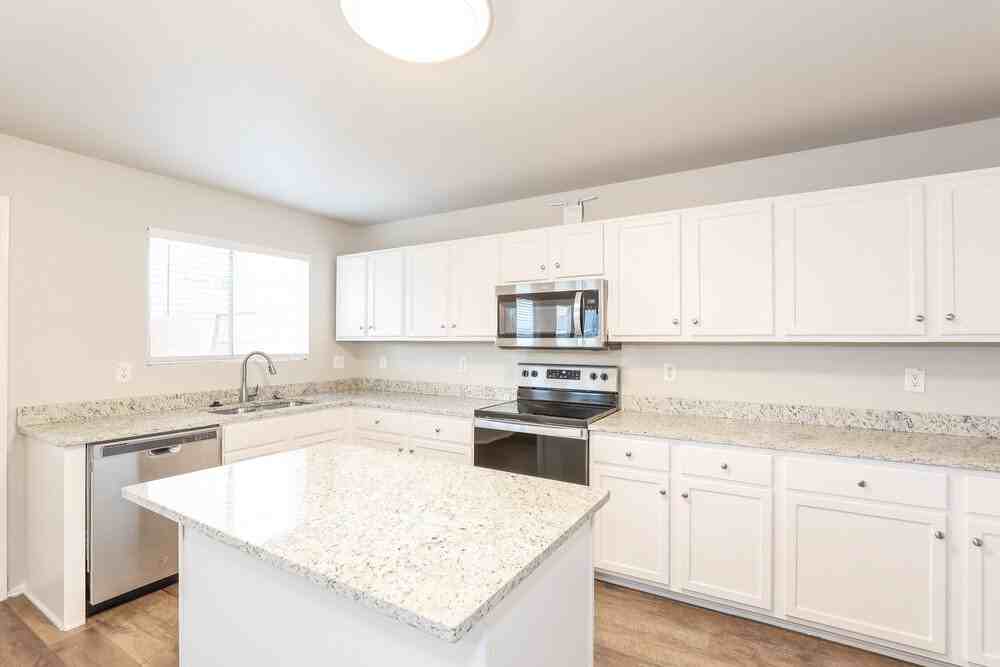 24610 Corral Gables - Photo 7 of 17