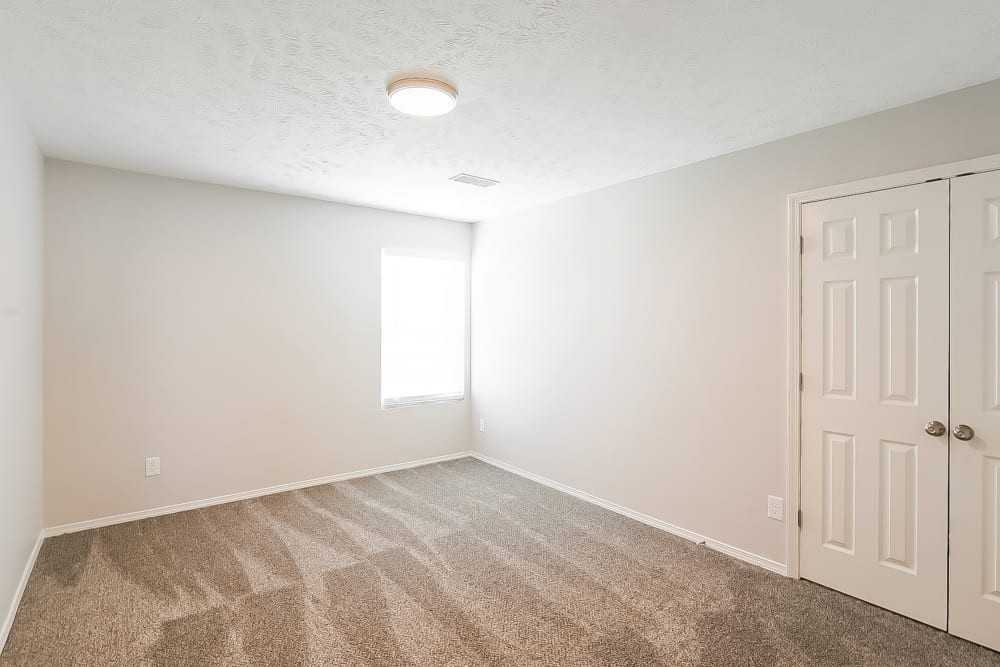 2856 Park Knoll Drive - Photo 4 of 9