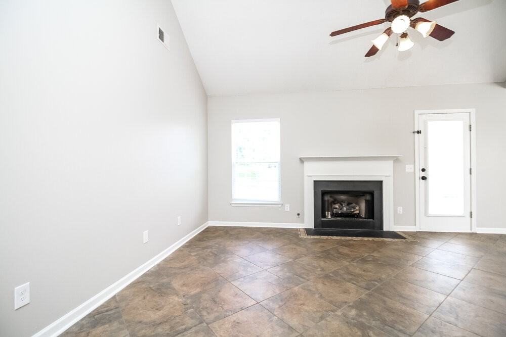 2963 Buckner Ln - Photo 5 of 17