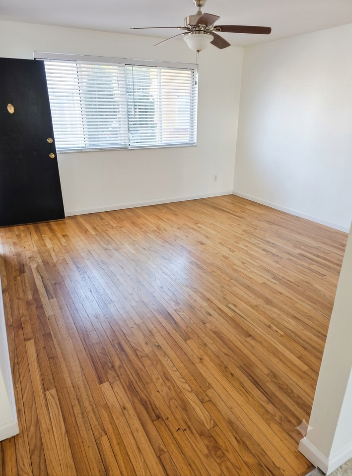 3845 Marietta Drive - Photo 5 of 11