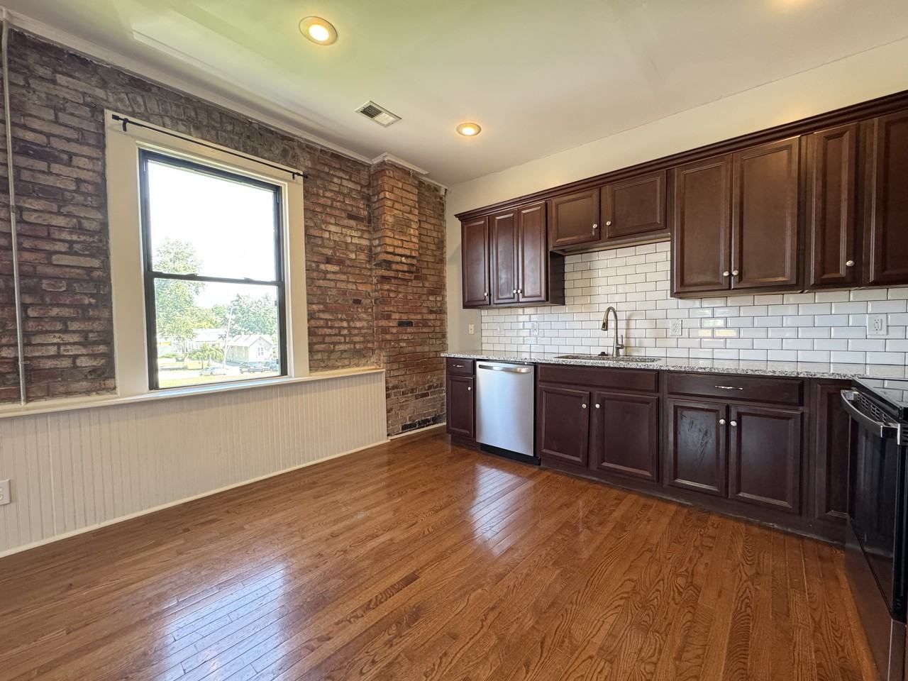 503 North 6th Street #2 - Photo 4 of 18