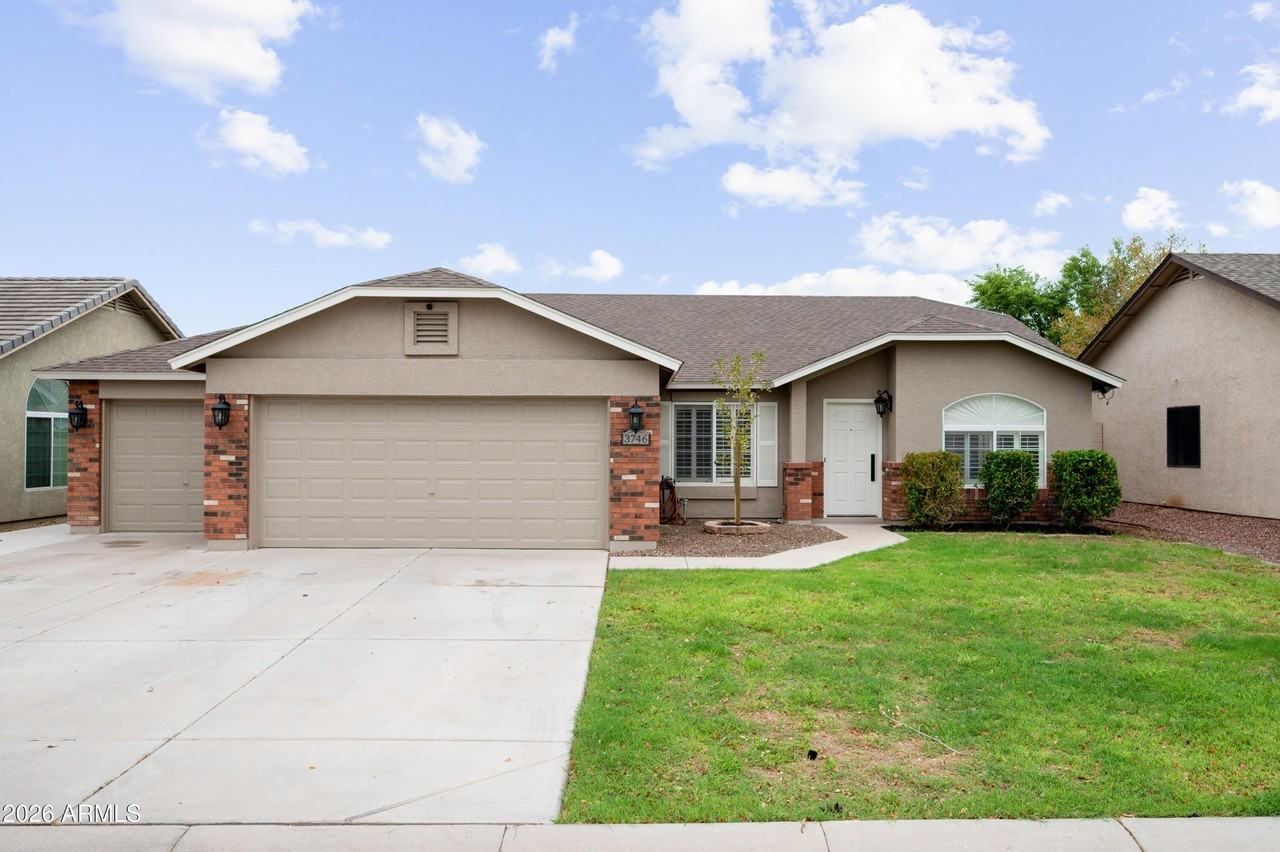 3746 E Magnus Cir - Photo 2 of 24