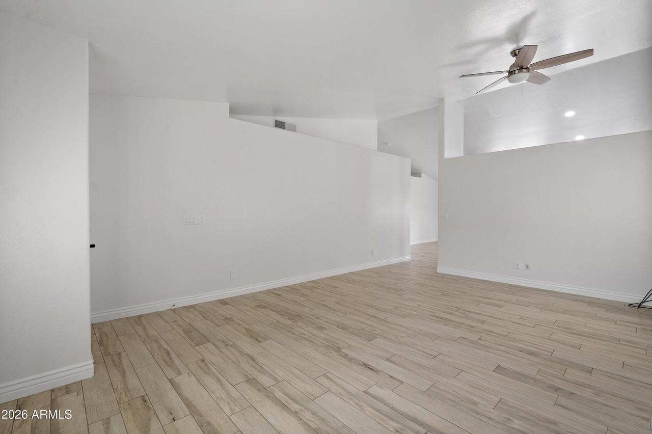 3746 E Magnus Cir - Photo 4 of 24