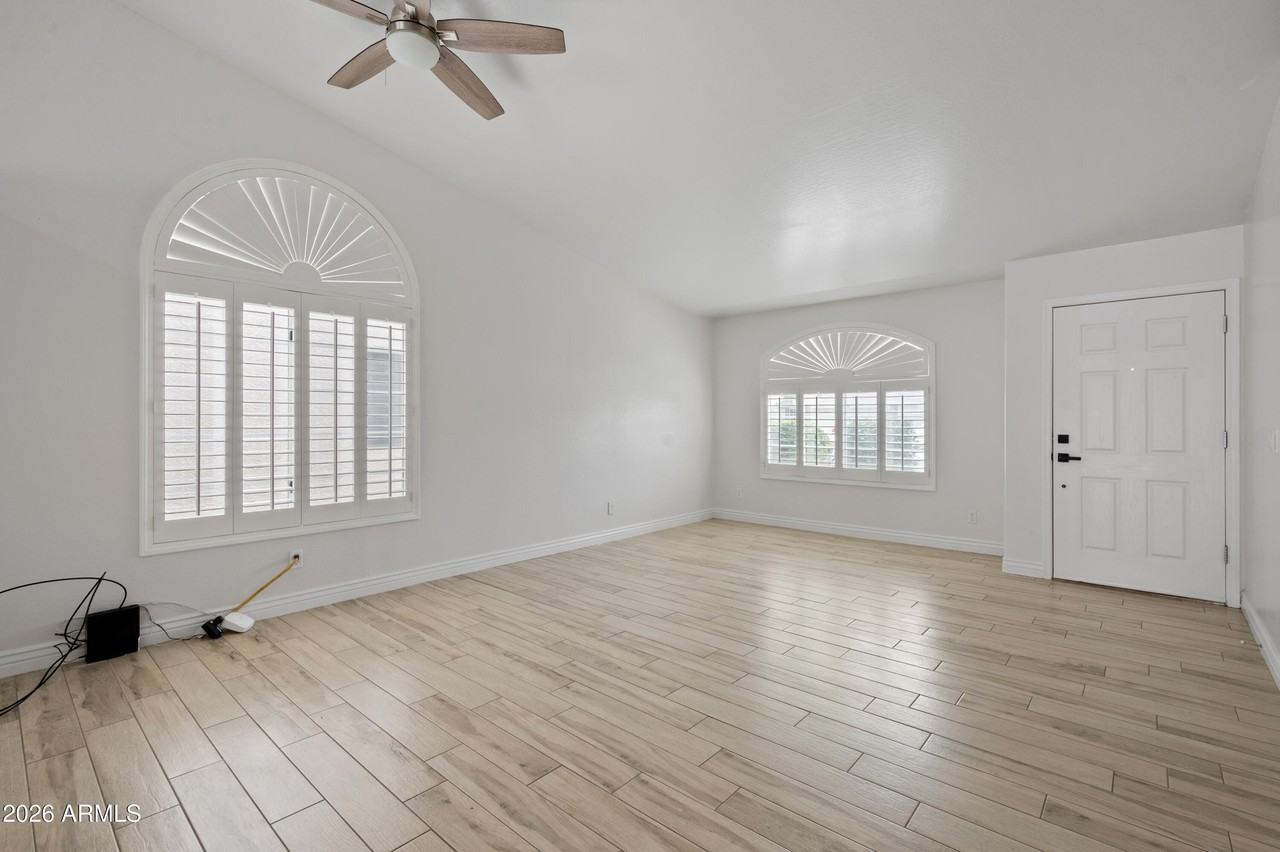 3746 E Magnus Cir - Photo 5 of 24