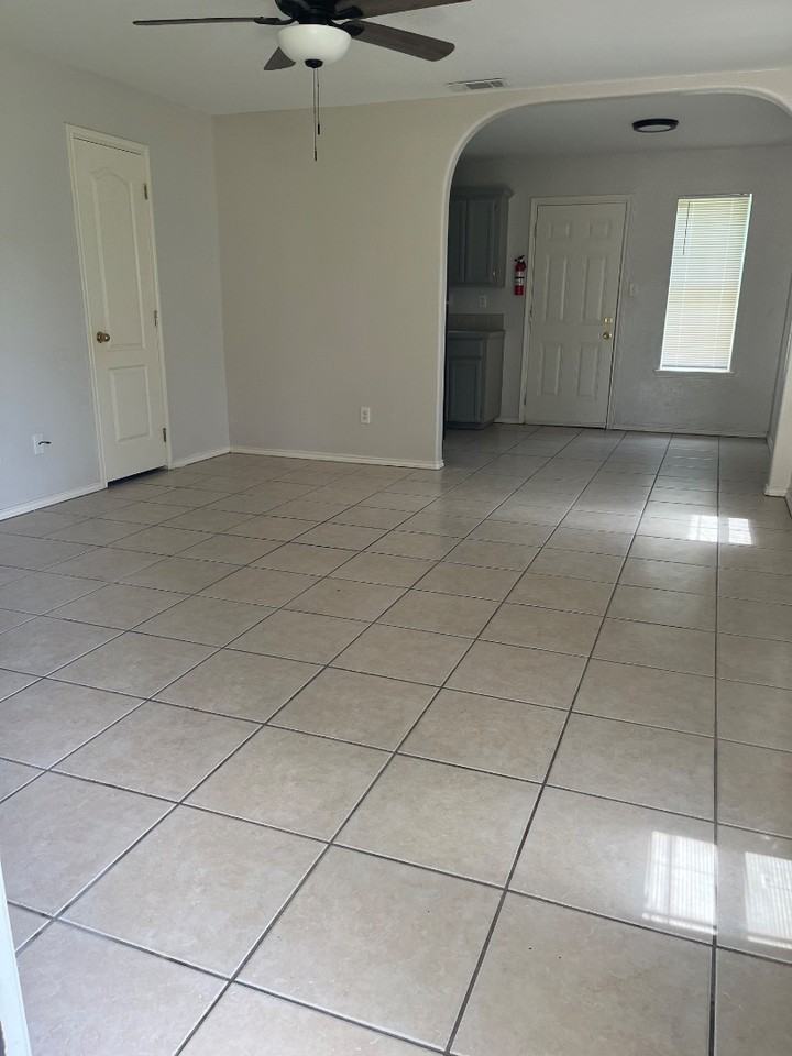 20602 Alta Vista Ct. - Photo 2 of 10