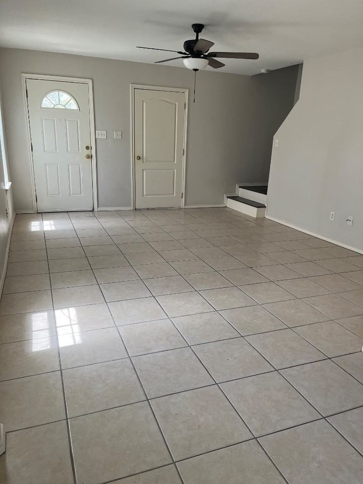 20602 Alta Vista Ct. - Photo 3 of 10