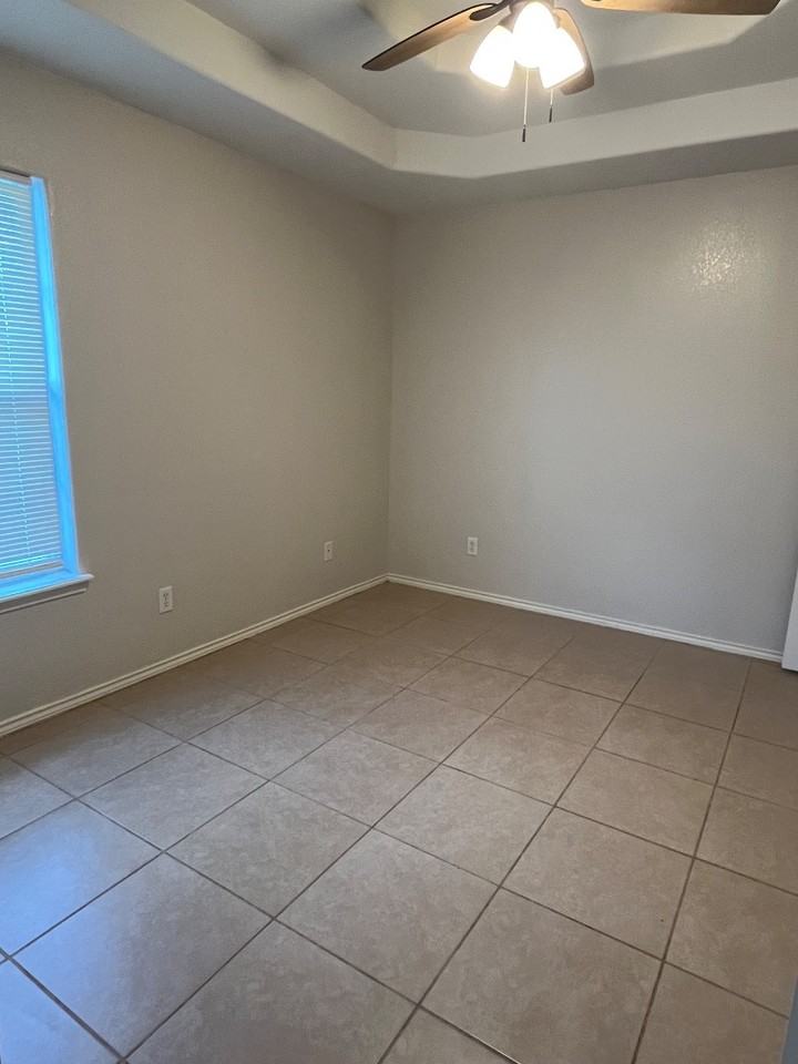 20602 Alta Vista Ct. - Photo 6 of 10