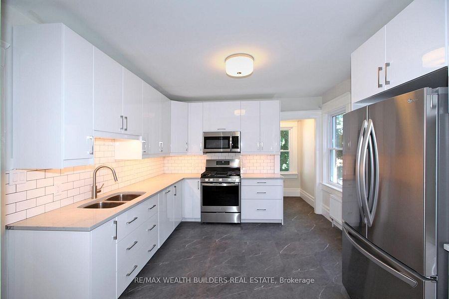 163 Parkside Drive #B - Photo 2 of 19