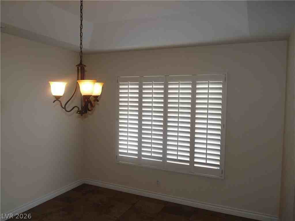 7845 Meadow Creek St - Photo 3 of 18
