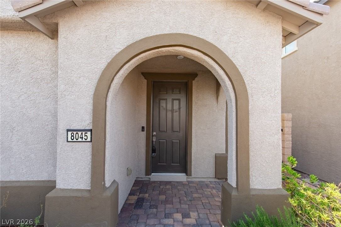 8045 Skye Foxx St - Photo 4 of 35