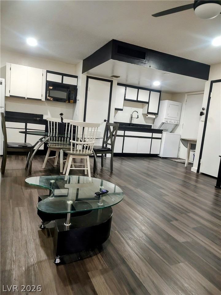 1507 Elizabeth Ave #2 - Photo 3 of 9