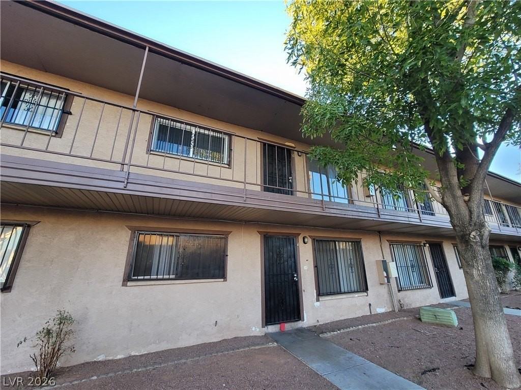 615 S Royal Crest Cir #10