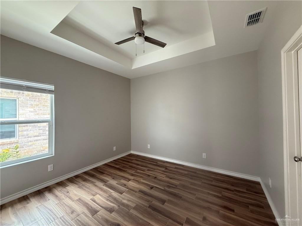 2613 E Israel Ave #1 - Photo 4 of 12