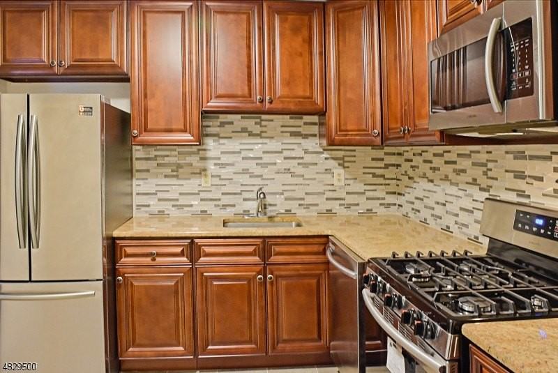 149 Patriots Rd - Photo 5 of 19