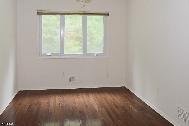 149 Patriots Rd - Photo 7 of 19