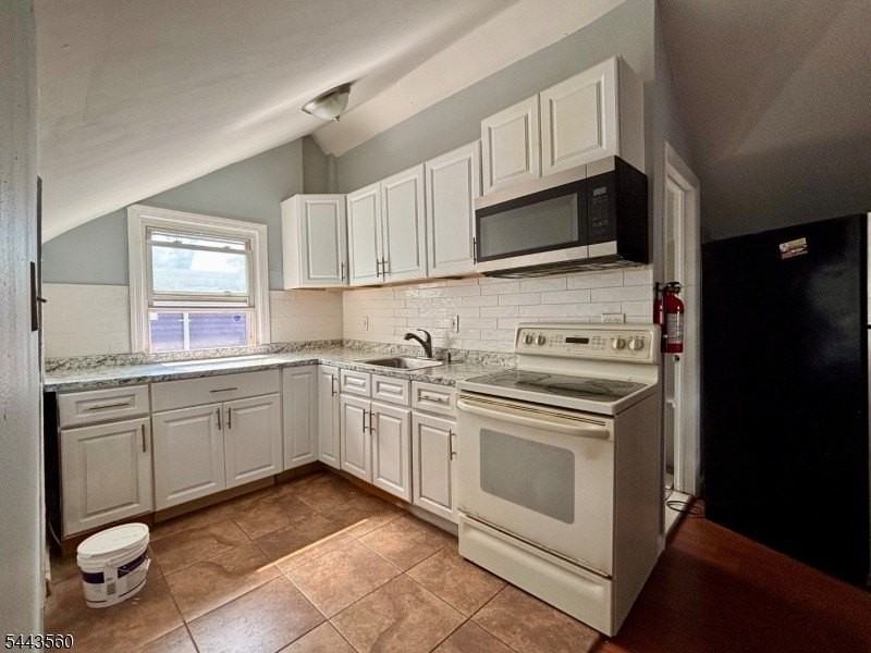9 Bedford Ter #2 - Photo 3 of 12