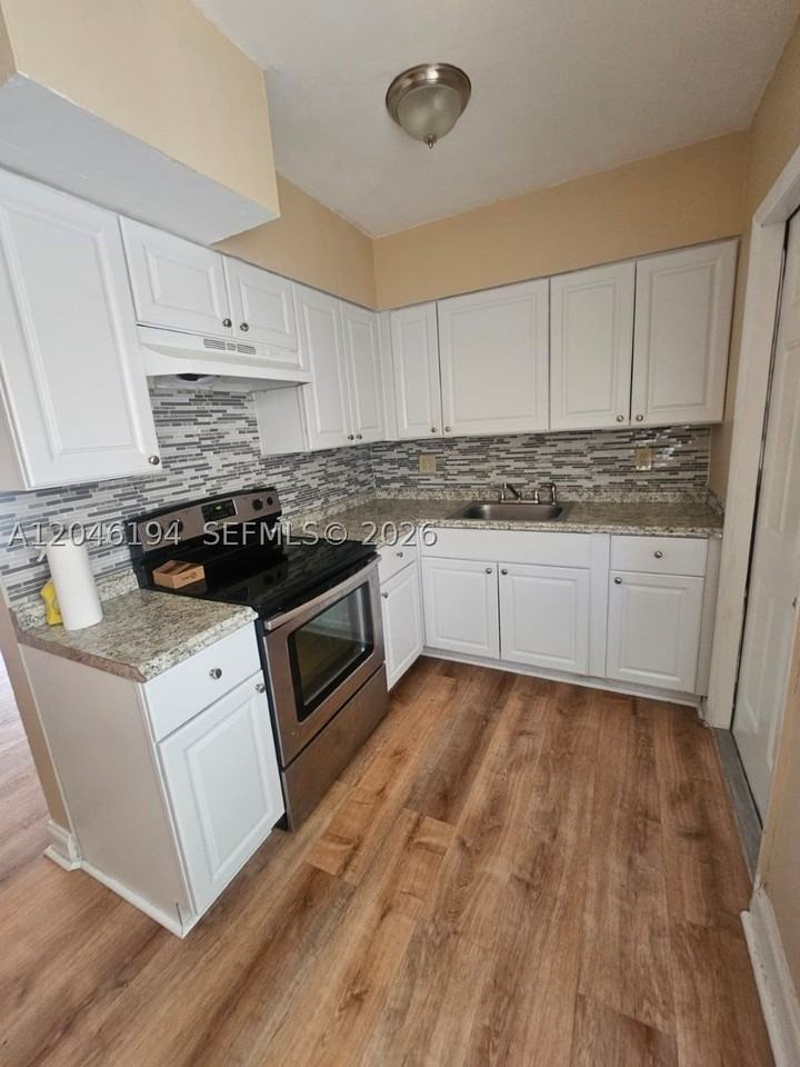 2859 Ne 30th St #3 - Photo 6 of 10