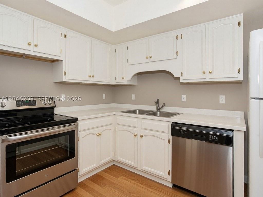 2970 Saint Johns Ave #0 - Photo 2 of 6